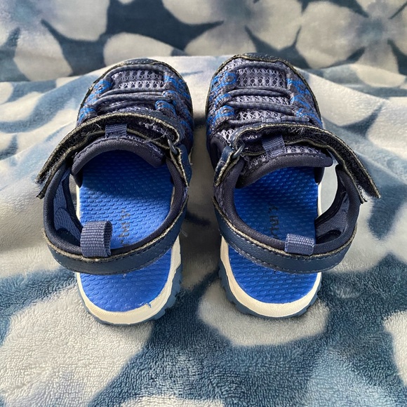 Carter’s Toddler Blue Sandals with Velcro Strap - Picture 4 of 7